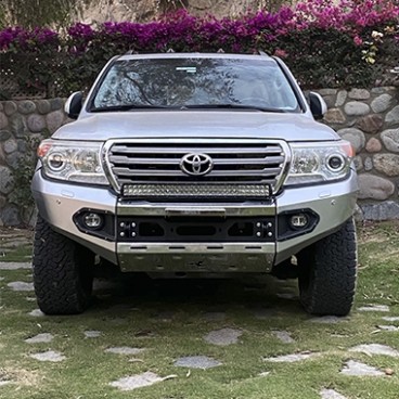 LAND CRUISER